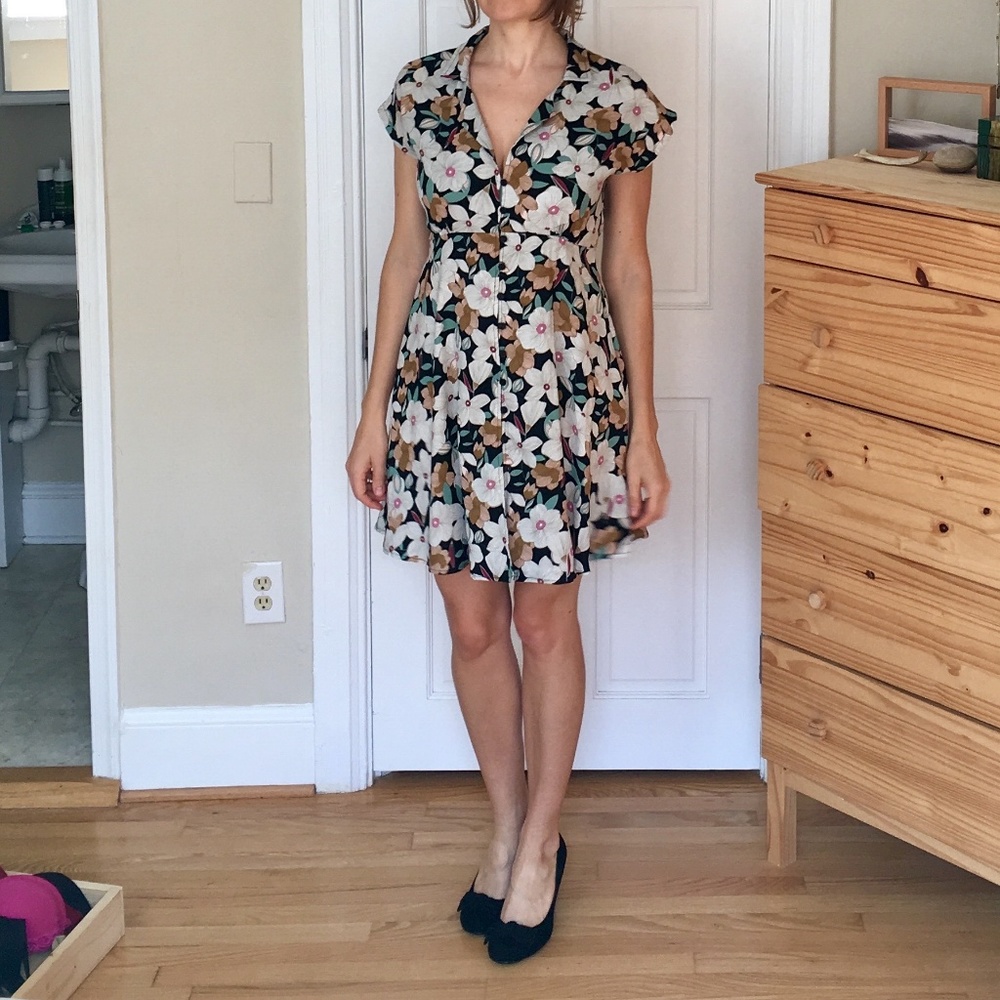 Floral Print Buttondown Dress - Medium